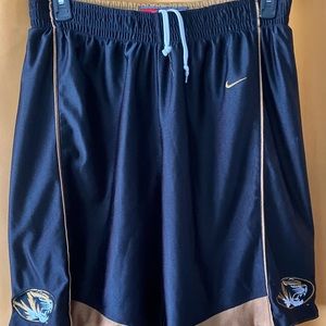 Nike University of Missouri Men’s Shorts-L